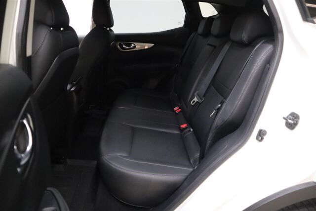 NISSAN Qashqai 2018 dCi 130 Tekna 2WD Xtronic 18"