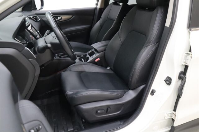 NISSAN Qashqai 2018 dCi 130 Tekna 2WD Xtronic 18"