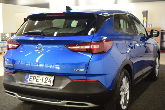 OPEL Grandland X 2018 Innovation 1,2 Turbo Start/Stop 96 kW AT6*Navi, keyless, Jakohihna vaihdettu*