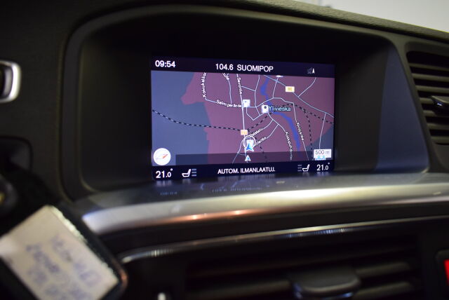 VOLVO V60 Cross Country 2018 D4 AWD Classic aut  * Tarkasti huollettu* Navi*