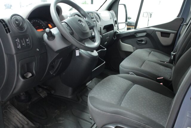 OPEL Movano 2018 Combi L1H1 (3,0t) 2.3 CDTI 170 hv BiTurbo ECT-automaatti 125kW ECT6 FWD (XZ01)