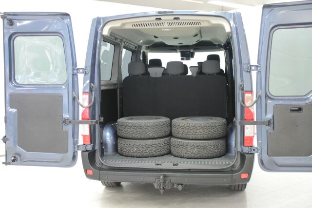 OPEL Movano 2018 Combi L1H1 (3,0t) 2.3 CDTI 170 hv BiTurbo ECT-automaatti 125kW ECT6 FWD (XZ01)