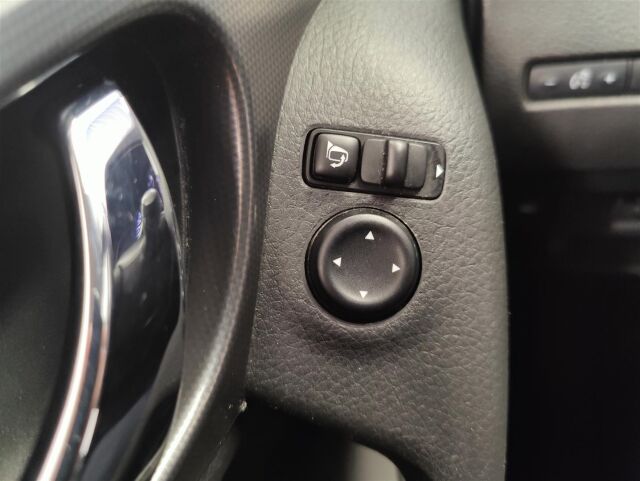 NISSAN Qashqai 2018 DIG-T 115 N-Connecta 2WD 6M/T PFEB