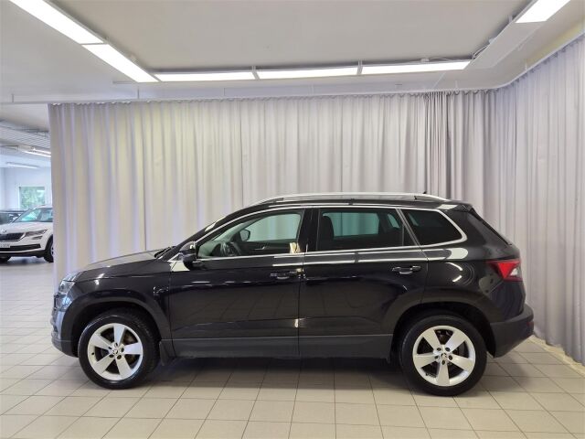 SKODA Karoq 2019 1,6 TDI Style DSG Autom.  * Vetokoukku / ACC /  P- Kamera / Webasto *