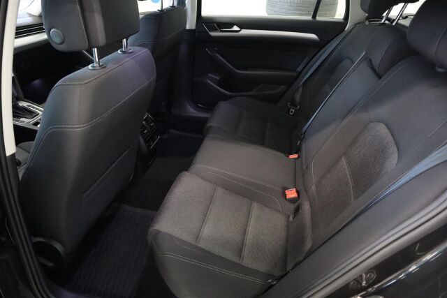 VOLKSWAGEN Passat 2019 Variant Comfortline 1,5 TSI EVO 110 kW (150 hv) DSG-automaatti