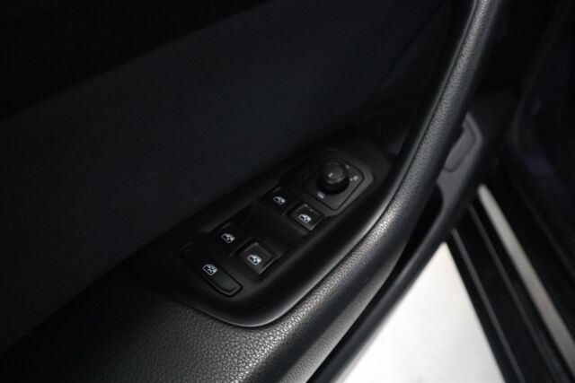 VOLKSWAGEN Passat 2019 Variant Comfortline 1,5 TSI EVO 110 kW (150 hv) DSG-automaatti