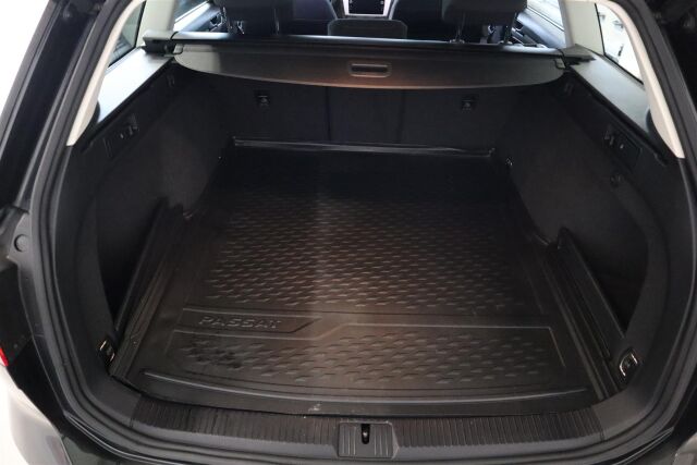 VOLKSWAGEN Passat 2019 Variant Comfortline 1,5 TSI EVO 110 kW (150 hv) DSG-automaatti