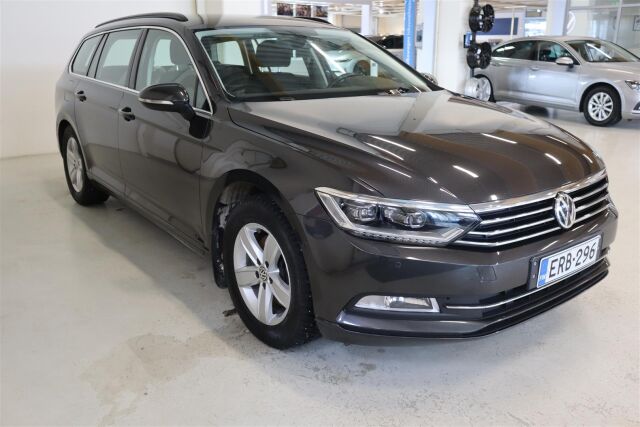 VOLKSWAGEN Passat 2019 Variant Comfortline 1,5 TSI EVO 110 kW (150 hv) DSG-automaatti