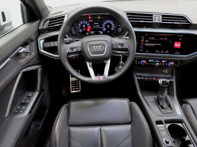 Audi Q3 2019 Launch Edition Business 40 TFSI 140 kW quattro S tronic