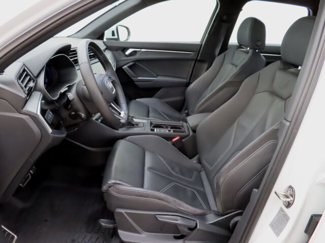 Audi Q3 2019 Launch Edition Business 40 TFSI 140 kW quattro S tronic