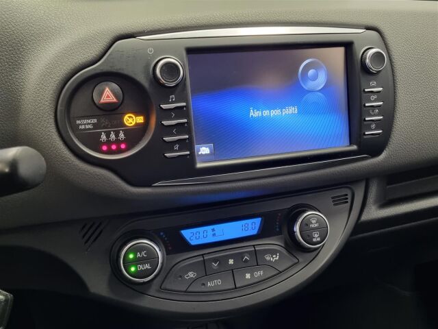 TOYOTA Yaris 2019 1,5 Hybrid Active 5ov  * Peruutuskamera, Lohkolämmitin ja sisäpistoke *