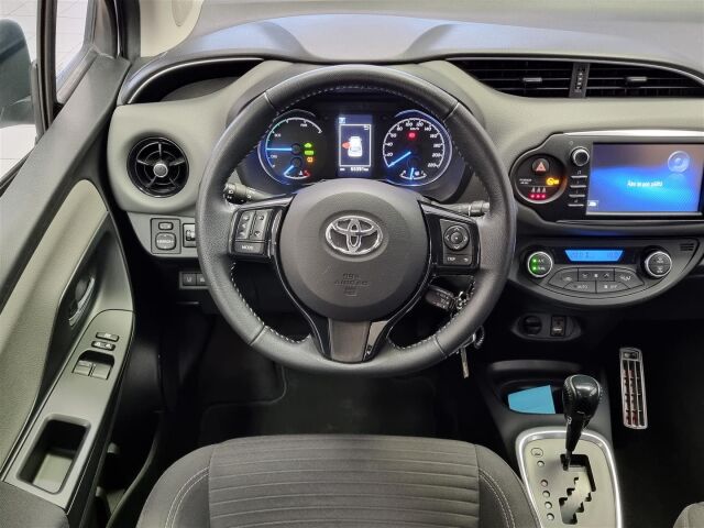 TOYOTA Yaris 2019 1,5 Hybrid Active 5ov  * Peruutuskamera, Lohkolämmitin ja sisäpistoke *
