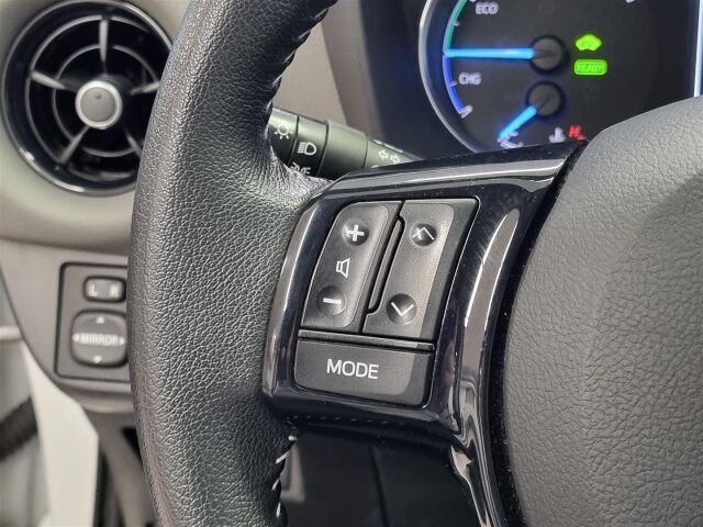 TOYOTA Yaris 2019 1,5 Hybrid Active 5ov  * Peruutuskamera, Lohkolämmitin ja sisäpistoke *