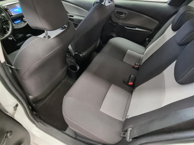 TOYOTA Yaris 2019 1,5 Hybrid Active 5ov  * Peruutuskamera, Lohkolämmitin ja sisäpistoke *