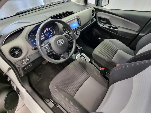 TOYOTA Yaris 2019 1,5 Hybrid Active 5ov  * Peruutuskamera, Lohkolämmitin ja sisäpistoke *