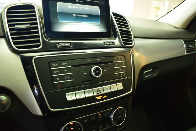 MERCEDES-BENZ GLE 2018 350 d 4Matic * Navi, ILS-ledajovalot, nahkaverhoilu, Harman Kardon ym*