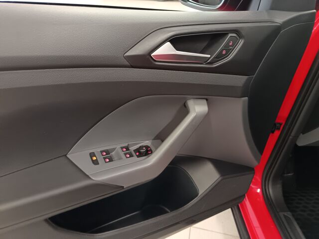 Volkswagen T-Cross 2020 1,0 TSI 70 kW