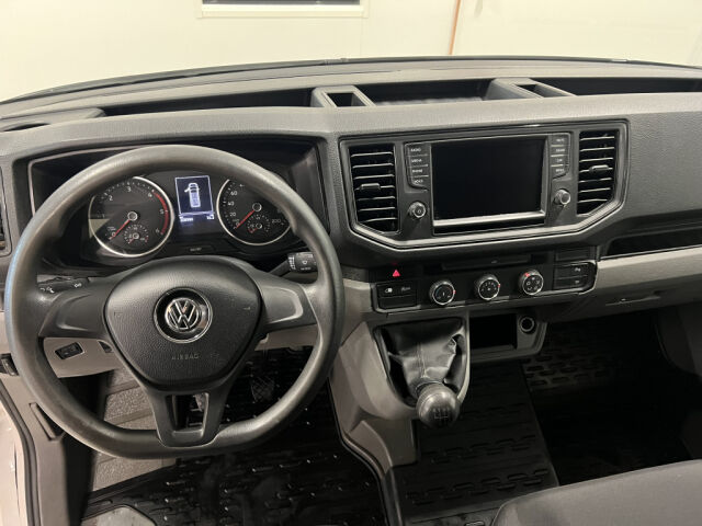 VOLKSWAGEN CRAFTER 2017 2.0 TDI PITKÄ KORKEA PAKETTIAUTO *POLTTOAINEKÄYTTÖINEN LISÄLÄMMITIN *PERUUTUSKAMERA *KOUKKU