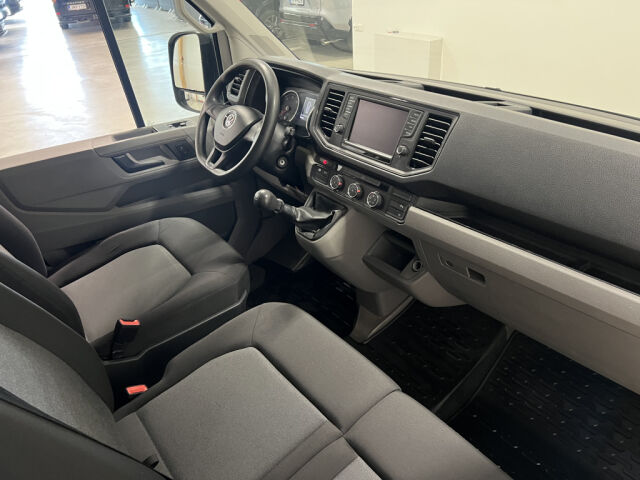 VOLKSWAGEN CRAFTER 2017 2.0 TDI PITKÄ KORKEA PAKETTIAUTO *POLTTOAINEKÄYTTÖINEN LISÄLÄMMITIN *PERUUTUSKAMERA *KOUKKU