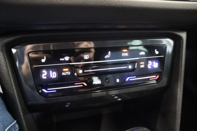 VOLKSWAGEN Tiguan 2021 R-Line 1,5 TSI 110 kW DSG-automaatti 1 omistaja!    Siisti  R-Line !