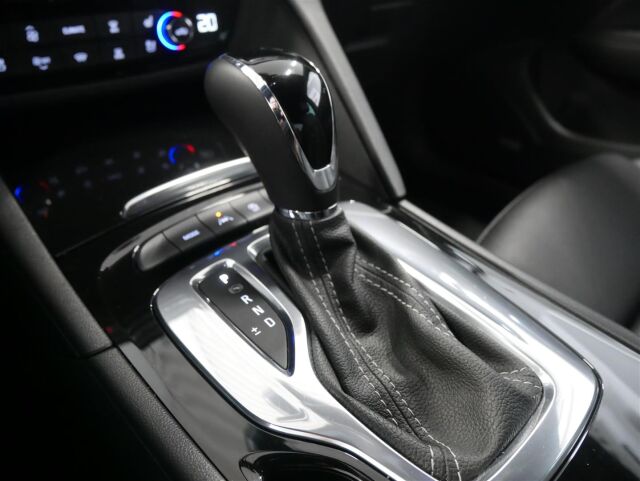 OPEL Insignia 2021 Grand Sport Executive GS 200 Turbo A / Huippuhieno ja huippuvarusteltu!