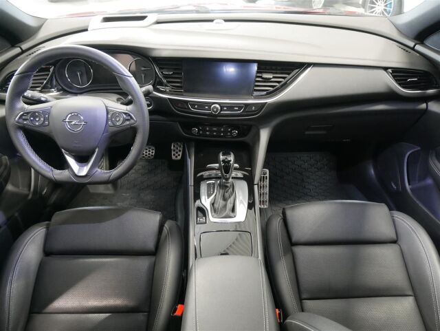 OPEL Insignia 2021 Grand Sport Executive GS 200 Turbo A / Huippuhieno ja huippuvarusteltu!