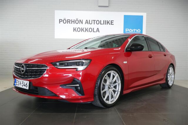 OPEL Insignia 2021 Grand Sport Executive GS 200 Turbo A / Huippuhieno ja huippuvarusteltu!