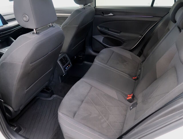 Volkswagen Golf 2021 Variant Style 1,5 eTSI 110 kW (MHEV) DSG-automaatti