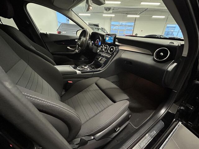 MERCEDES-BENZ C 2020 300 e 4MATIC A Business Edition EQ Power