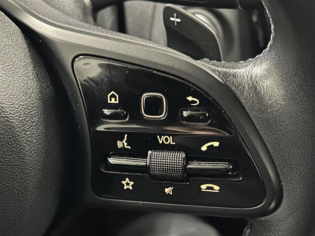 MERCEDES-BENZ C 2020 300 e 4MATIC A Business Edition EQ Power