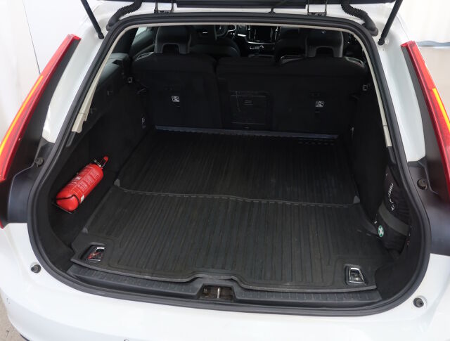 Volvo V90 2017 D3 AWD Business aut