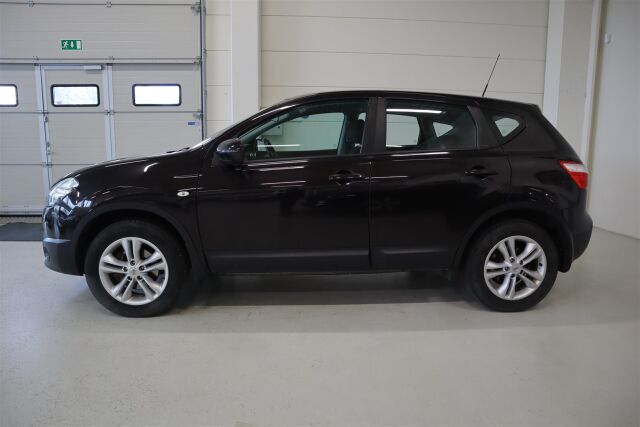 NISSAN Qashqai 2011 1,6L Stop / Start System Acenta 2WD 5M/T MY11