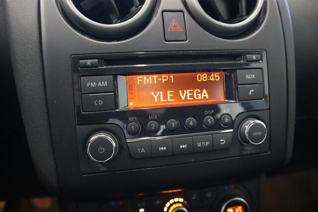 NISSAN Qashqai 2011 1,6L Stop / Start System Acenta 2WD 5M/T MY11