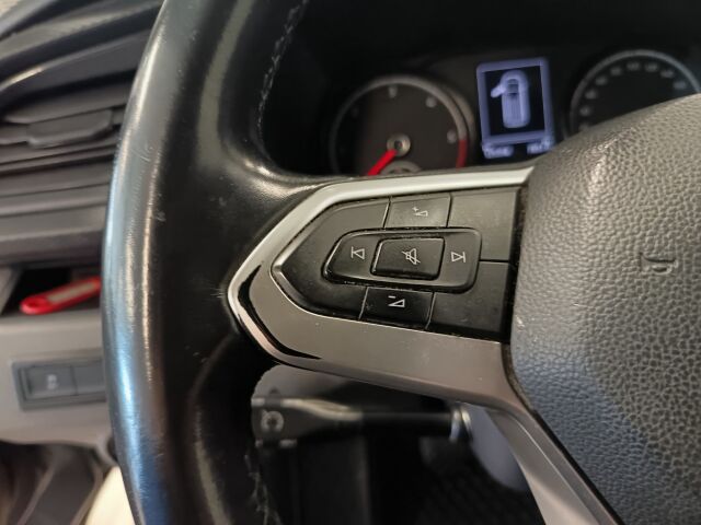 VOLKSWAGEN Transporter 2020 umpipakettiauto Pitkä 2,0 TDI 81 kW PRO