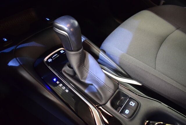 TOYOTA Corolla 2021 Sedan 1,8 Hybrid Active Edition