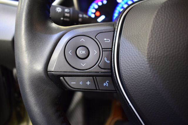 TOYOTA Corolla 2021 Sedan 1,8 Hybrid Active Edition
