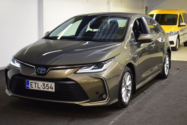 TOYOTA Corolla 2021 Sedan 1,8 Hybrid Active Edition