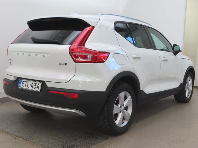 Volvo XC40 2021 B4 AWD MHEV Momentum Edition DCT automaatti