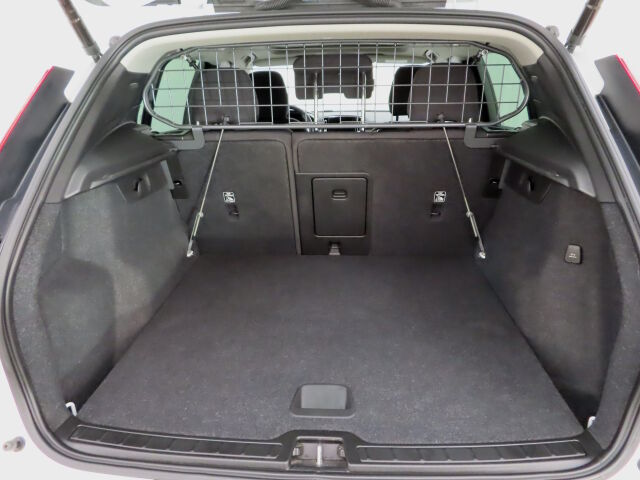 Volvo XC40 2021 B4 AWD MHEV Momentum Edition DCT automaatti