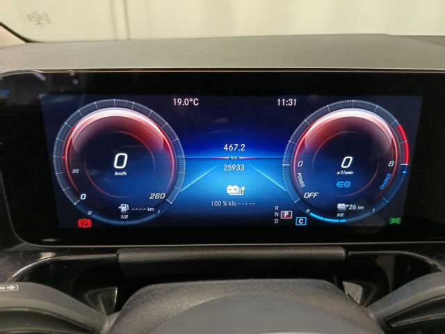 MERCEDES-BENZ GLA 2021 250 e A Business EQ Power