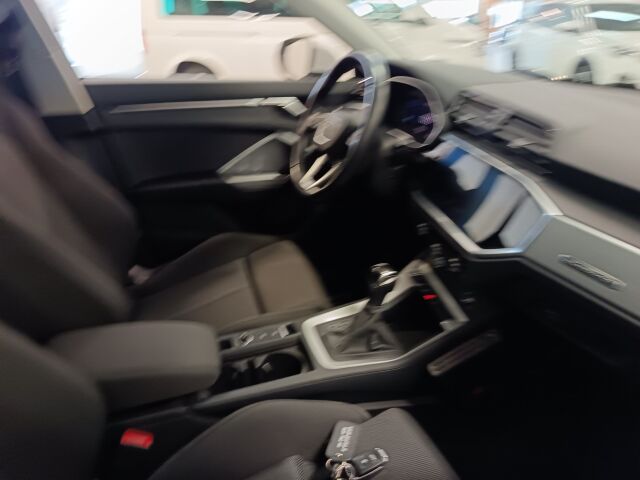 AUDI Q3 2021 Business S line 40 TFSI 140kW quattro S-tronic