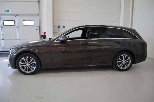 MERCEDES-BENZ C 2016 250 d T A Premium Business AMG Style