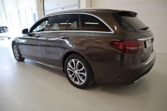 MERCEDES-BENZ C 2016 250 d T A Premium Business AMG Style