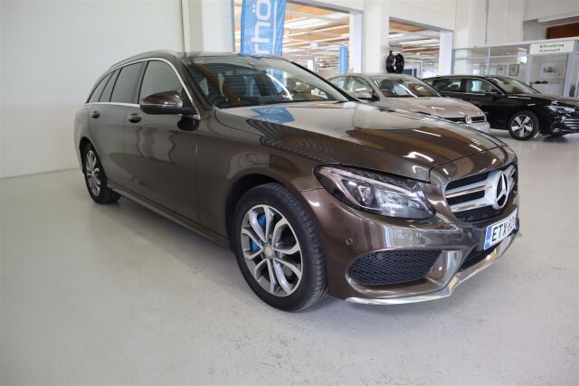 MERCEDES-BENZ C 2016 250 d T A Premium Business AMG Style