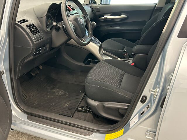 TOYOTA Auris 2012 1,6 Valvematic Sol Edition MultiMode 5ov
