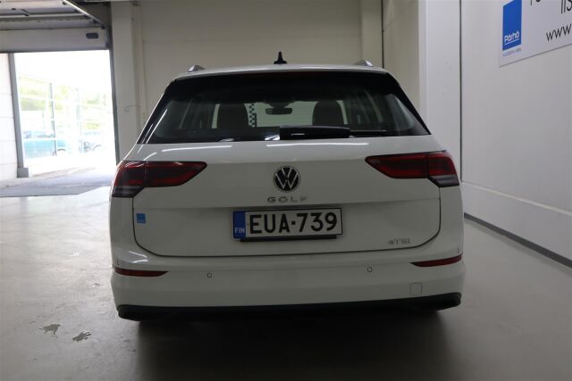 Volkswagen Golf 2022 Variant Comfort Business 1,0 eTSI (MHEV) 81 kW DSG-automaatti