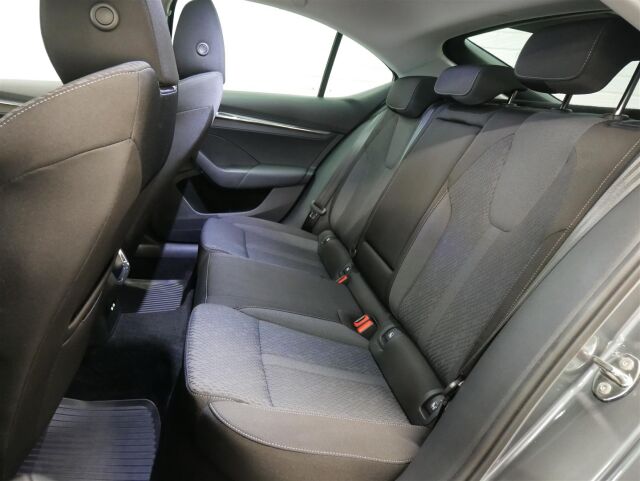 SKODA Octavia 2022 1.0 TSI Style eTEC DSG Autom.