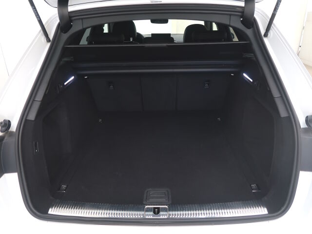 Audi A4 2022 Avant Business Advanced 40 TFSI 150 kW MHEV quattro S tronic