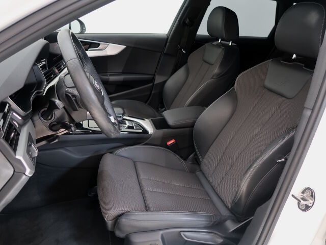Audi A4 2022 Avant Business Advanced 40 TFSI 150 kW MHEV quattro S tronic