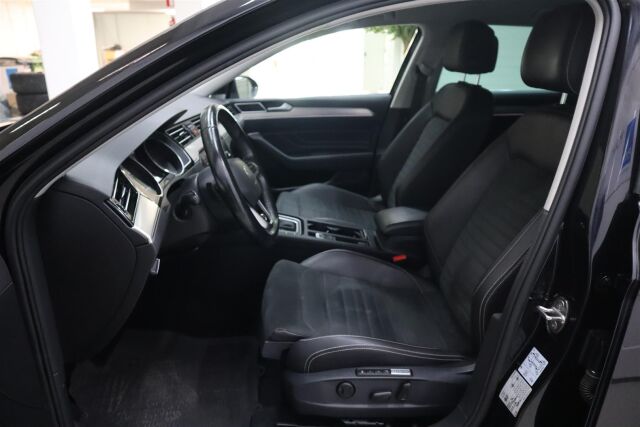 VOLKSWAGEN Passat 2022 Variant R-Line 2,0 TDI EVO SCR 110 kW DSG-automaatti** Juuri huollettu **